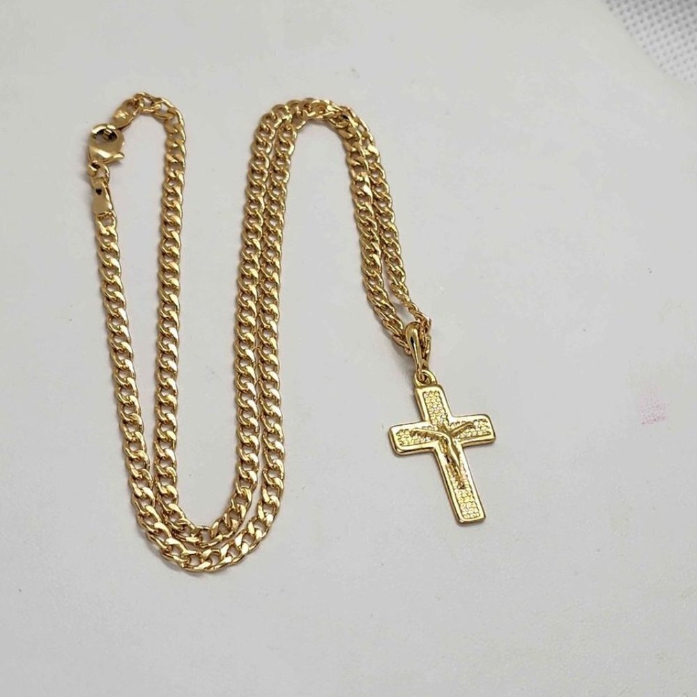 Brand New Brazilian 18k Gold Filled Cross Necklace - Picture 1 of 4